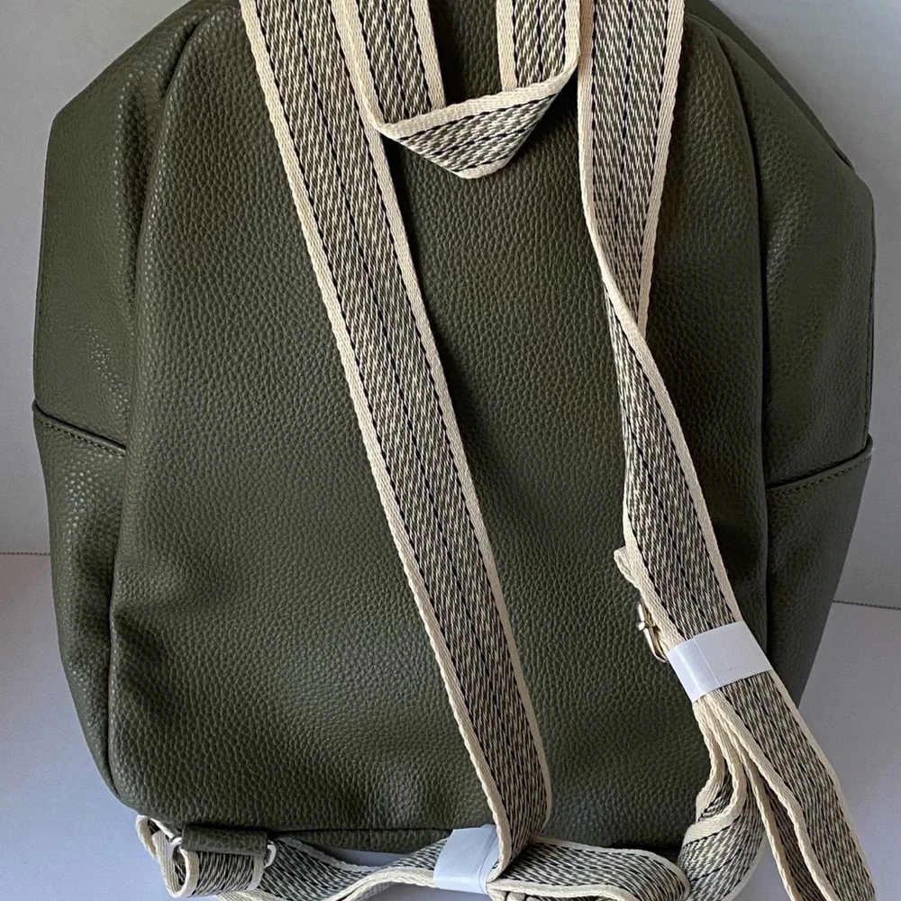 Thirty-One Boutique Backpack Ooh-La-La Olive‎ Pebble Green Initials B G A